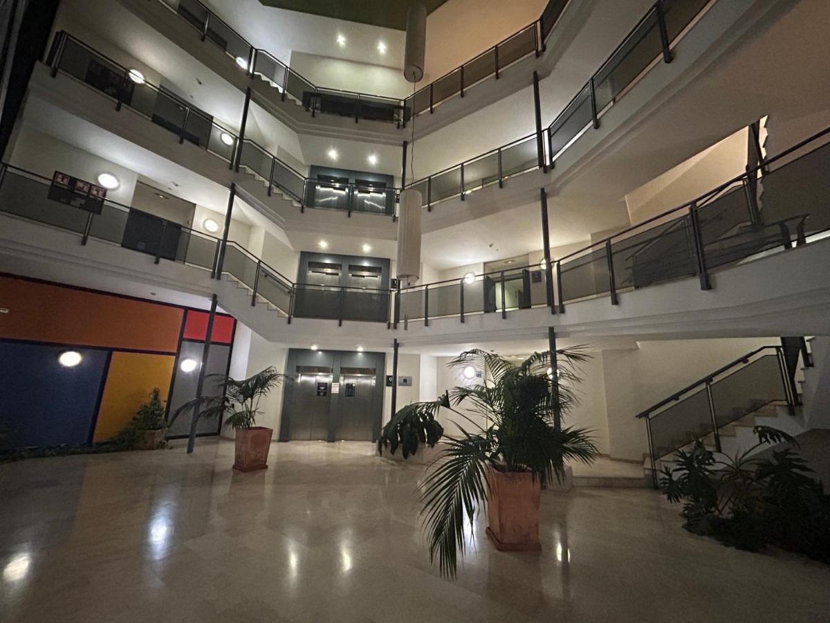 Lovely Apartment Sevilla Azahar Parking Bormujos Extérieur photo